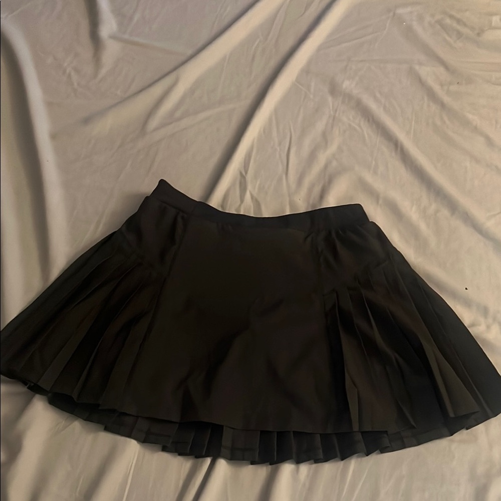 Classic Black Pleated Mini Skirt